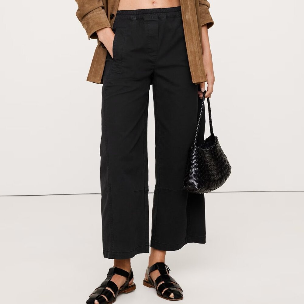 NWT Banana Republic Black Mid-Rise Relaxed Pull-On Crop Painter Pants S Tall